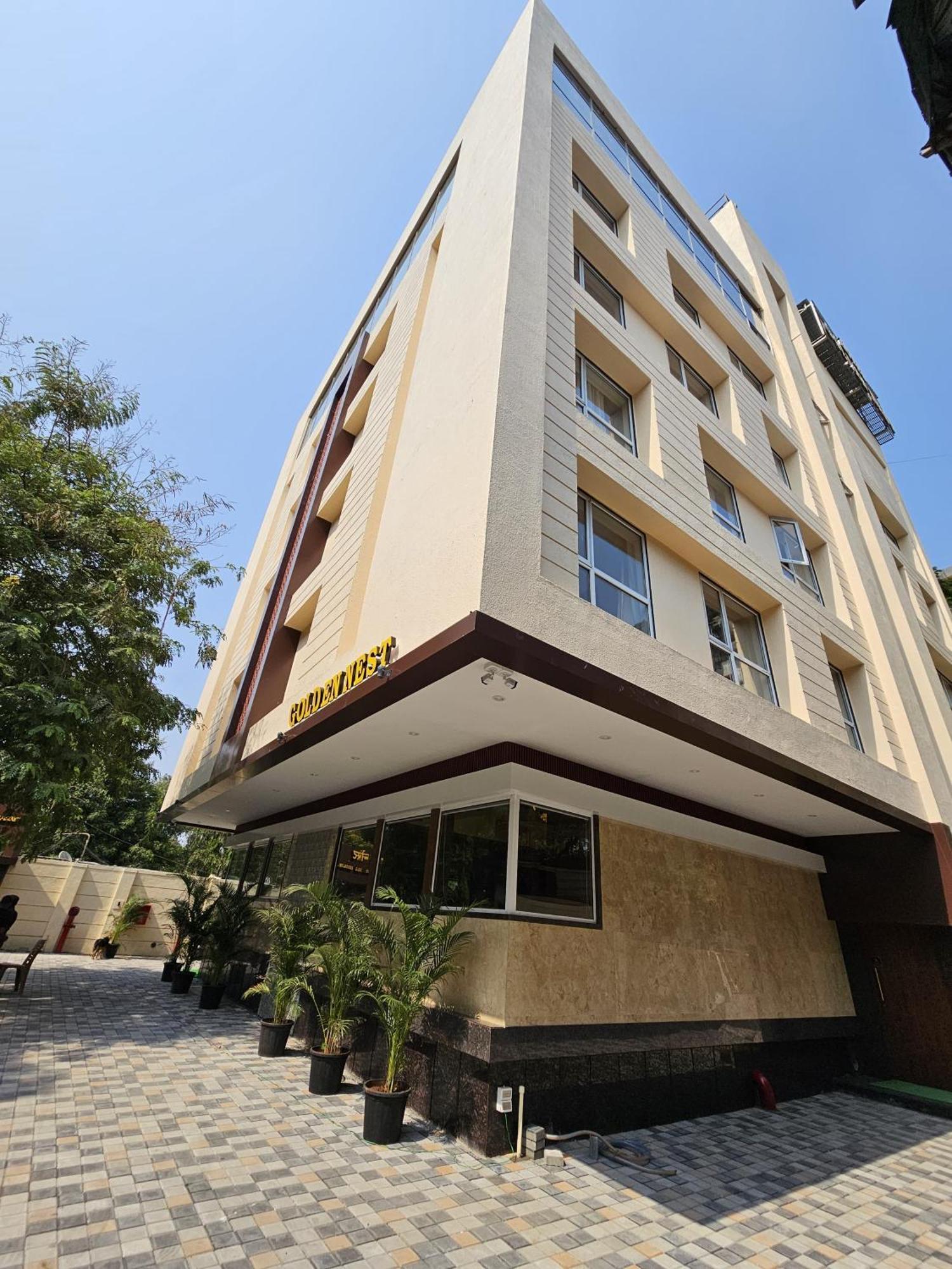 Hotel Golden Nest Thane Exterior photo
